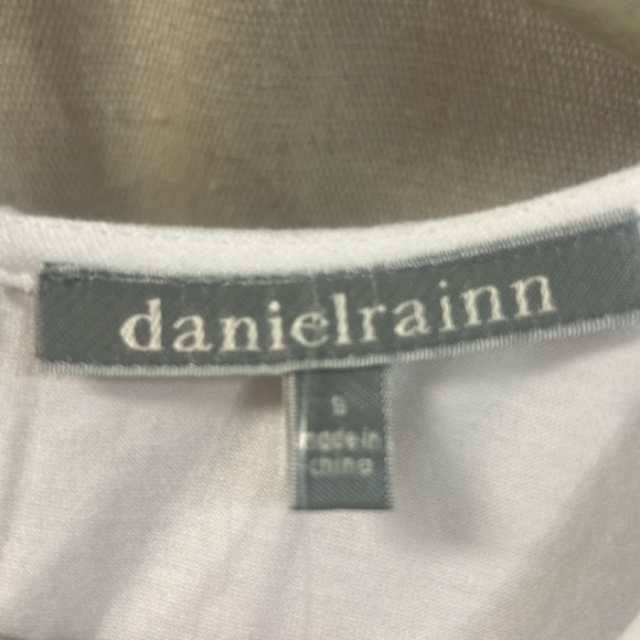 White Tank with Smocked Design - Daniel Rainn - Picture 4 of 4